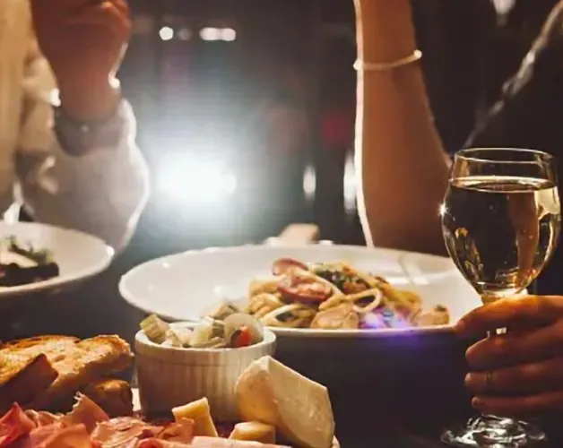 Cover my dinner & drinks Tonight 🍷