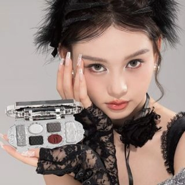 6 Shade Eyeshadow Palette 