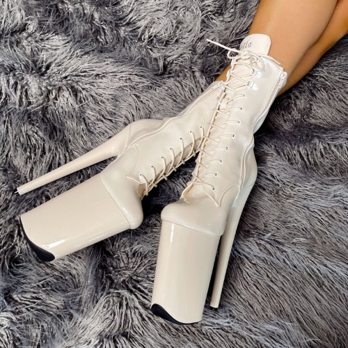 LipKit Boot - No Angel - 9 INCH | UK7 / EU40 / US9 / AU9