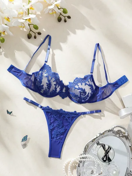 Pure Desire Plants Embroidered Mesh Underwire Lingerie Set