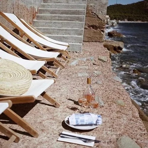 Send Me On Holiday (1 week)