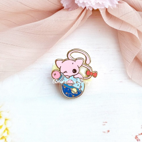Mew Potion Enamel Pin | B-Grade