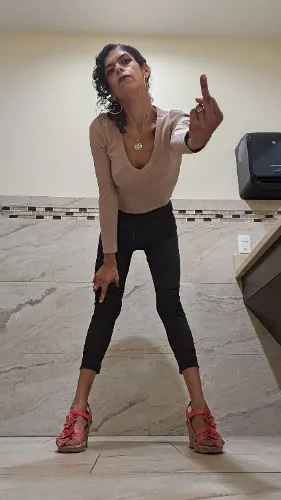 BC YOU WANNA GUZZLE THAT BB-C NU-TT OFF MA F33TS