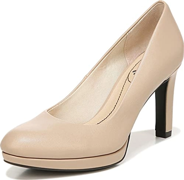 LifeStride Women's Julia Platform Pump