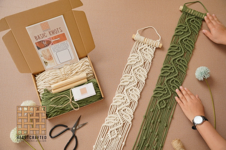Macrame Kit, Adult Crafting Kit, Gifts For Her, Macrame Wall Hanger, Holiday Craft, Mid Century Art, Diy Projects, Macrame Diy K29
