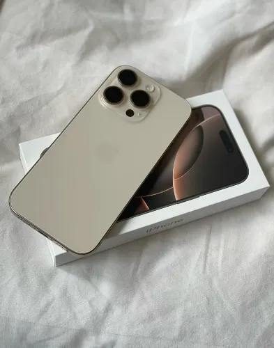 Apple iPhone 16 pro max