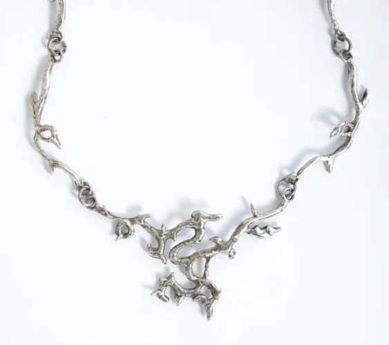 metal vine necklace