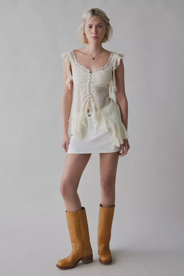 Kimchi Blue Eleanor Flyaway Hanky Hem Blouse