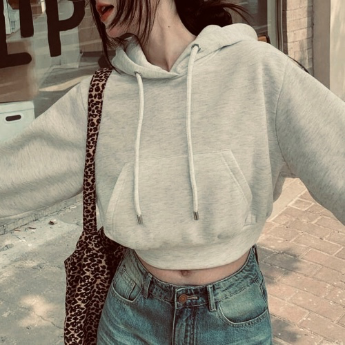 gray sweatshirt