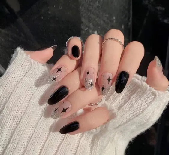 nails