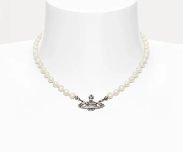 Vivienne Westwood Mini Bas Relief Pearl Choker