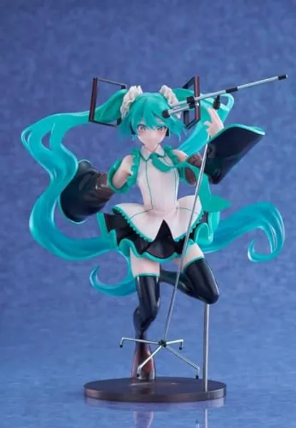 Taito Prize Hatsune Miku AMP Statuette PVC Statue Birthday 2023 Ver. 21 cm