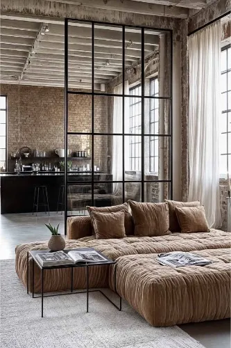 Rent and bills €€€