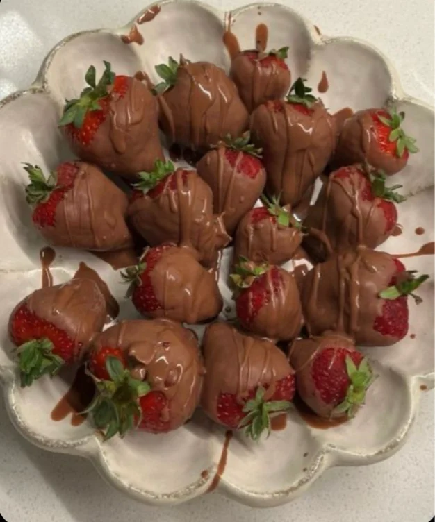 ˚ʚ♡ɞ˚ nom noms ˚ʚ♡ɞ˚