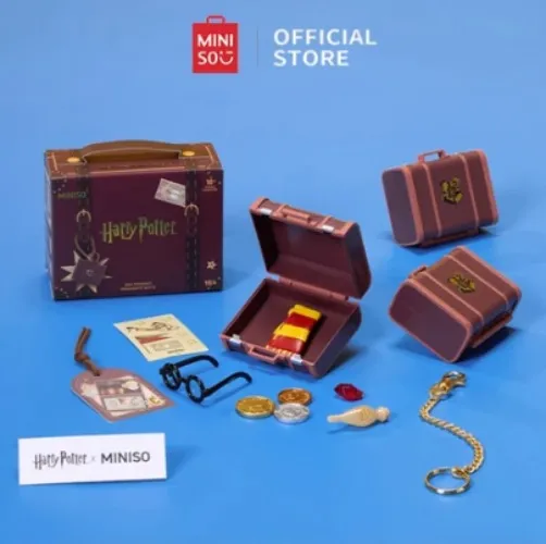 Miniso x Harry Potter Hogwarts School Season Suitcase Surprise Box Pendant Blind Box Liontin Rantai Tas Keychain Pendant