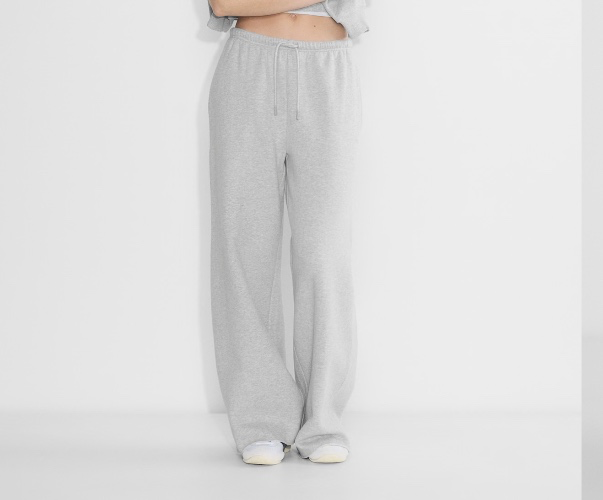 Cozy Sweatfleece Mega Flutter™ Sweatpant  | Aritzia CA
