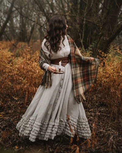 Dorothy 27|Ruffled maxi linen skirt | Linen / XS