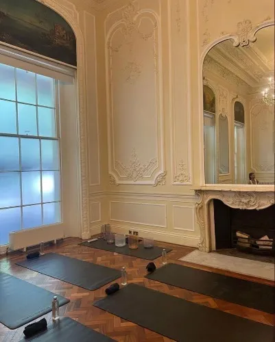 Yoga / Pilates class