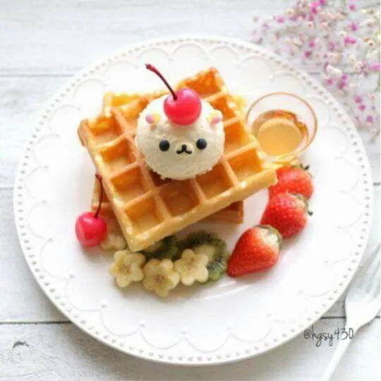Waffles with ice cream (✧﹃ ✧)