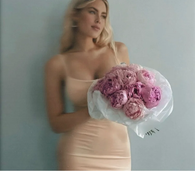 Favourite Thing: FLOWERS • A Posy for Pearl