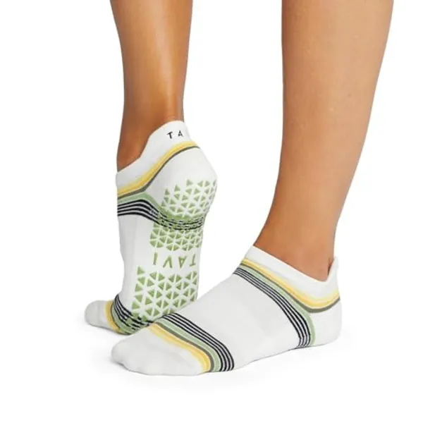 TAVI Women’s Savvy Grip Socks - Pilates Socks with Grips for Women, Slipper Socks for Pilates, Yoga, and Ballet, Barre Socks