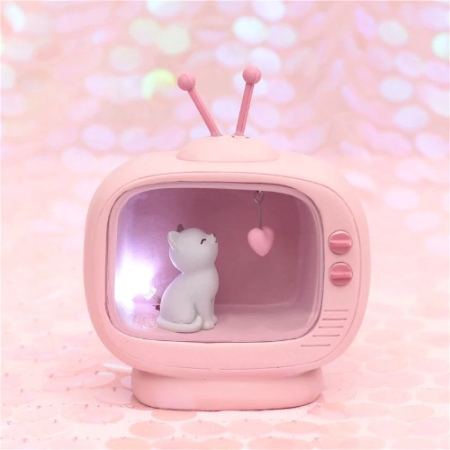 Vintage Style Kawaii Cat TV Lamp | Heart Cat