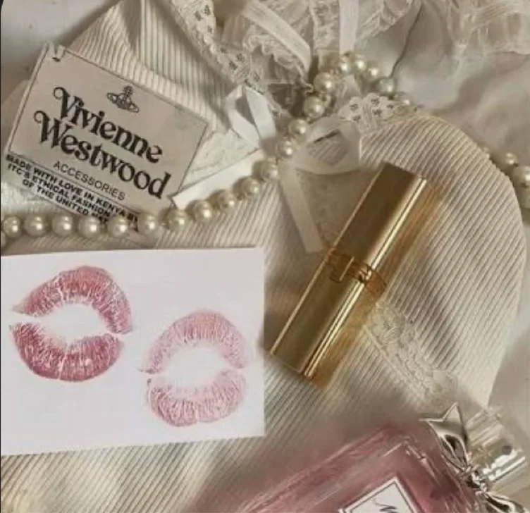 Limited-Edition YSL Loveshine Plumping Lip Oil Gloss