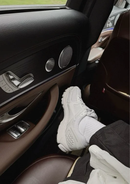 Nike Vomero 5 HF6998 101 - Shiekh