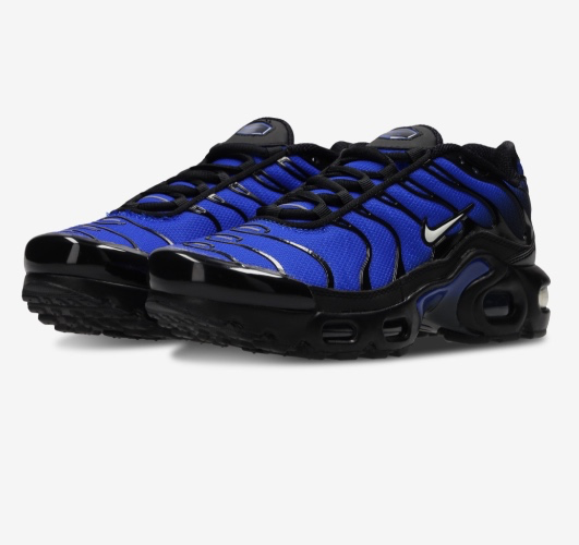 New pair of sneakers 