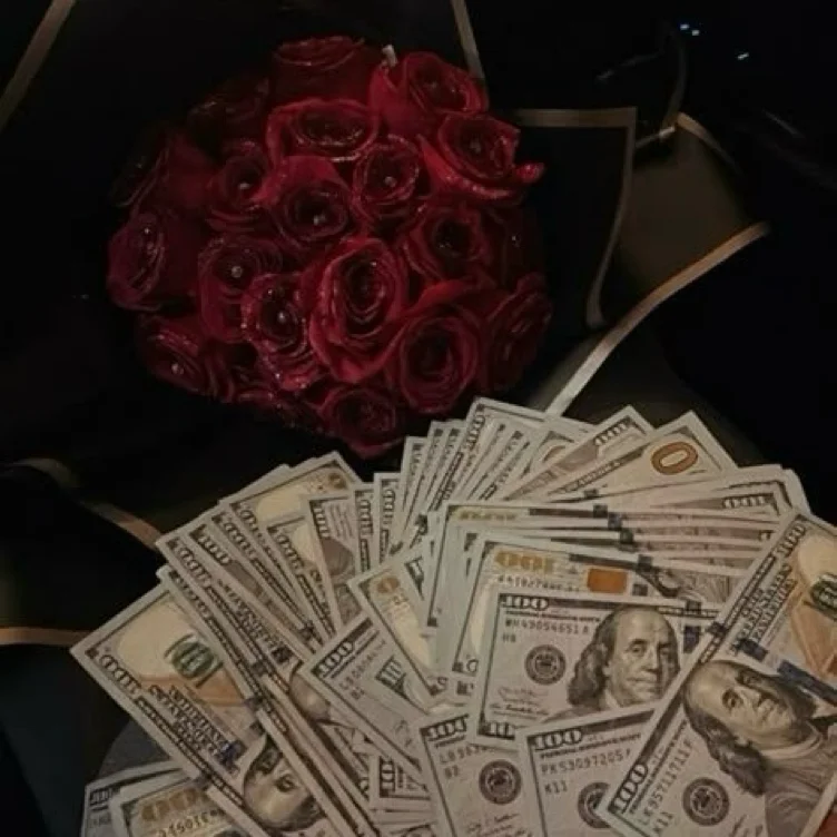 $90 Gift 🌹