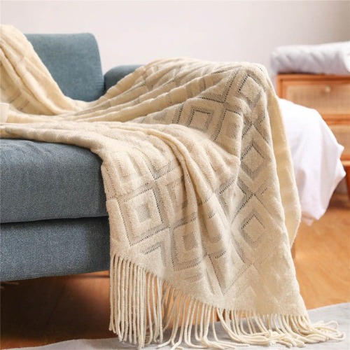 Geometric Knitted Blanket - Off White / 50" x 86.6" (127x220cm)