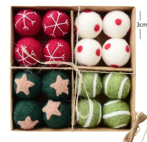 Felt Christmas decor 