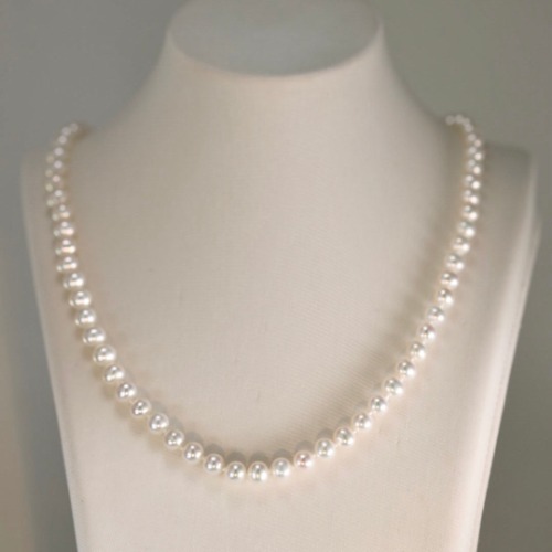 Perle Blanche - 17 inches