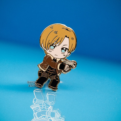 RE4 Leon Hard Enamel Pin - [A Grade] / Simple Rubber Back