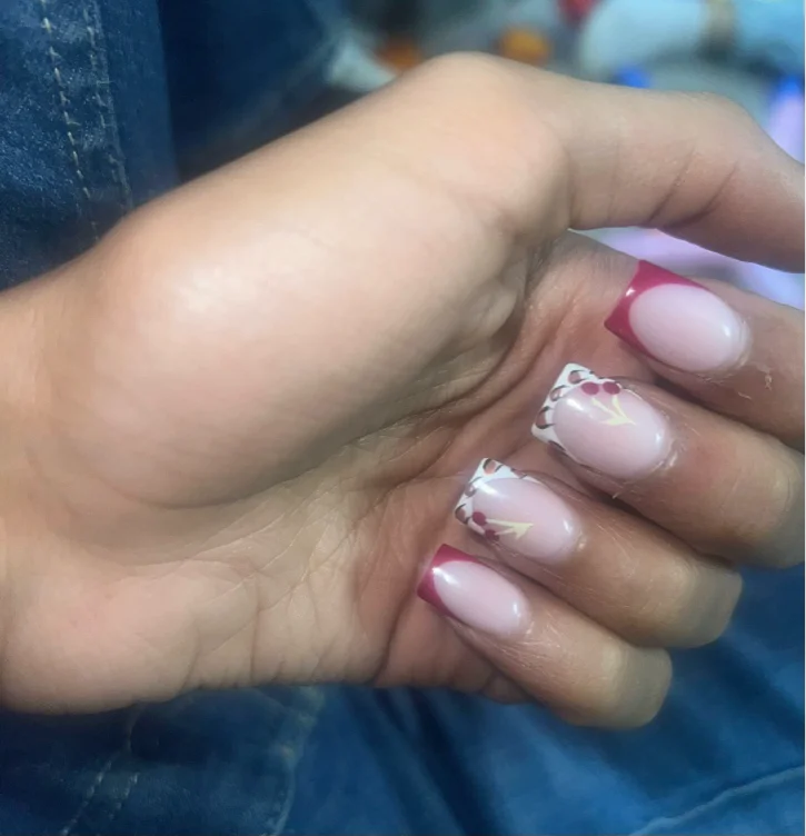 💅🏽nails £65