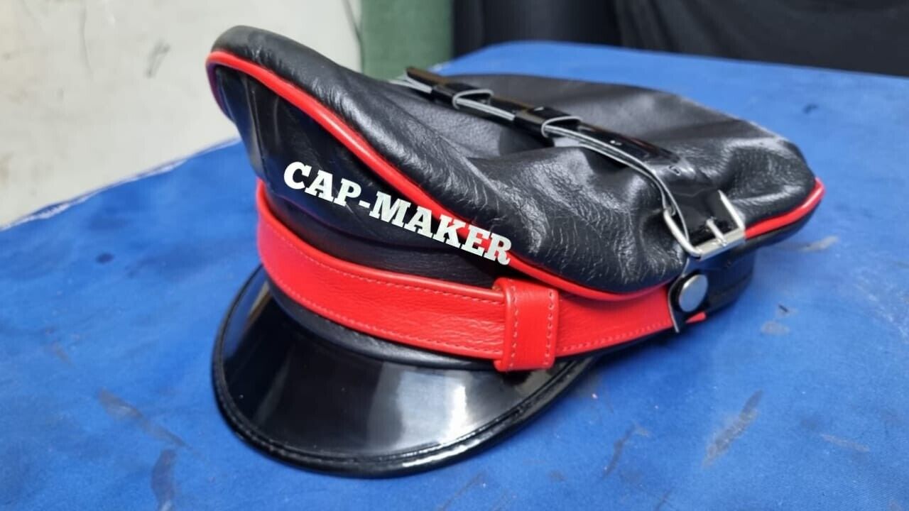 Black & Red Muir Cap