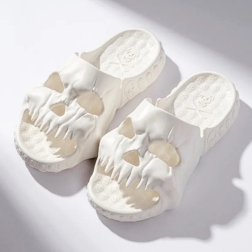 Casual Outdoor Skull Crocs - white / 42-43