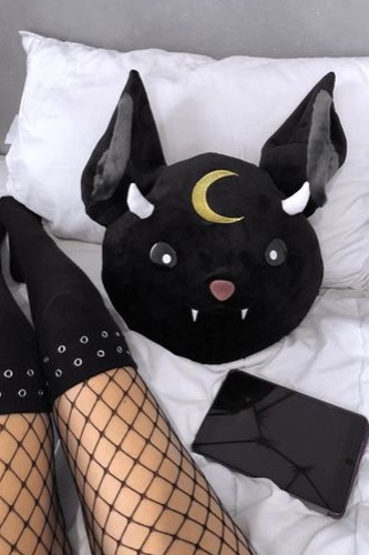 Vampir Cushion | One Size / Black / 100% Super Soft Acrylic. made in CN