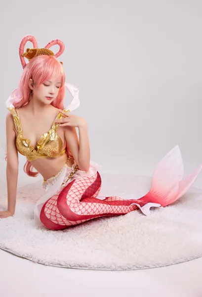 One Piece ShirahoshiĀ Mermaid Princess Top and Fishtail Skirt Cosplay Costume
