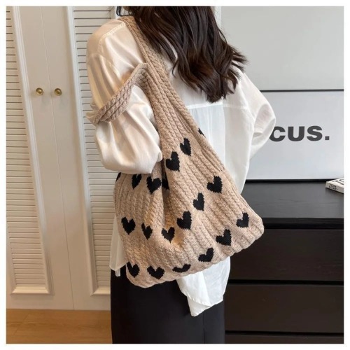 Knitted Heart Shopping Shoulder Bag with Heart Pattern - Khaki