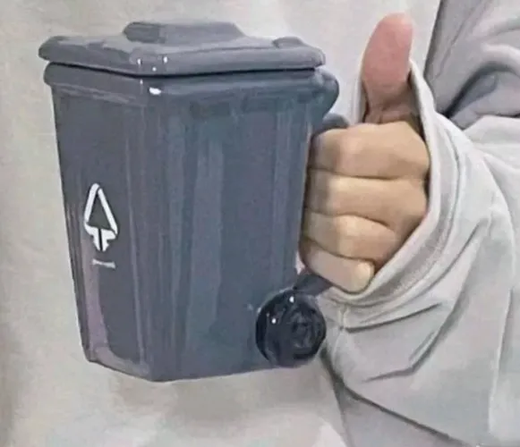 Recyclable drinking cup