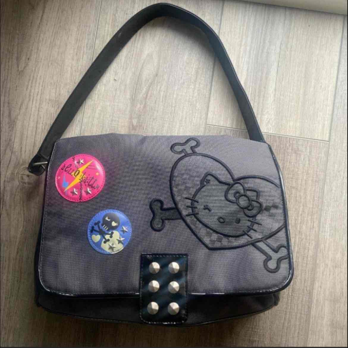 Hello Kitty punk medium shoulder bag