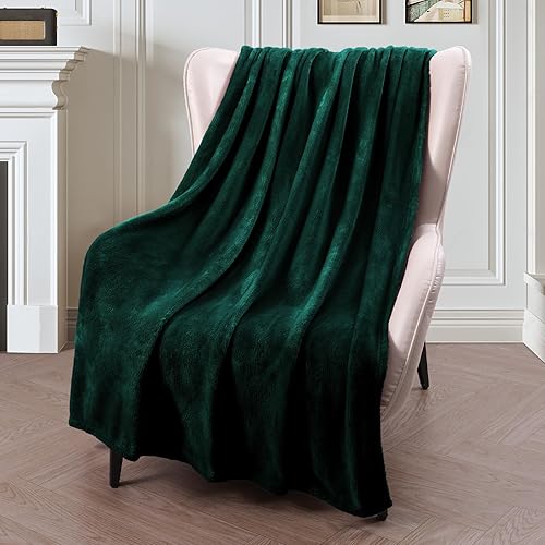 Exclusivo Mezcla Extra Large Fleece Throw Blanket for Couch, Forest Green