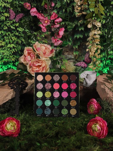 Secret Garden Magnetic Palette | Available Now