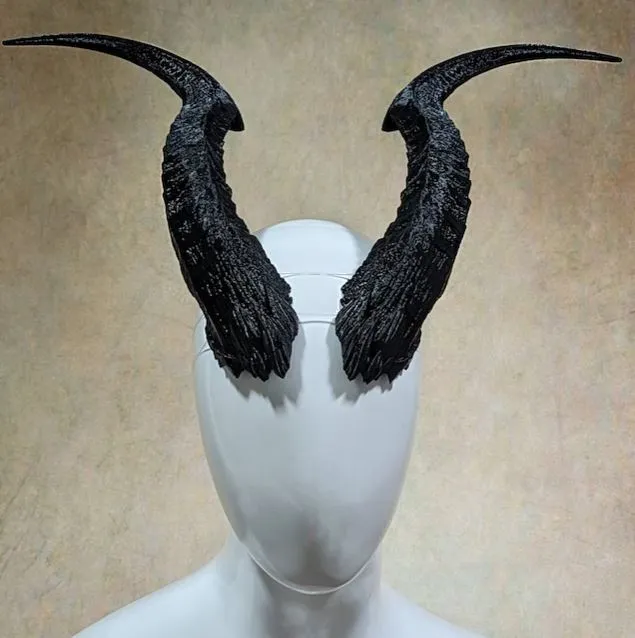 Demon queen horns
