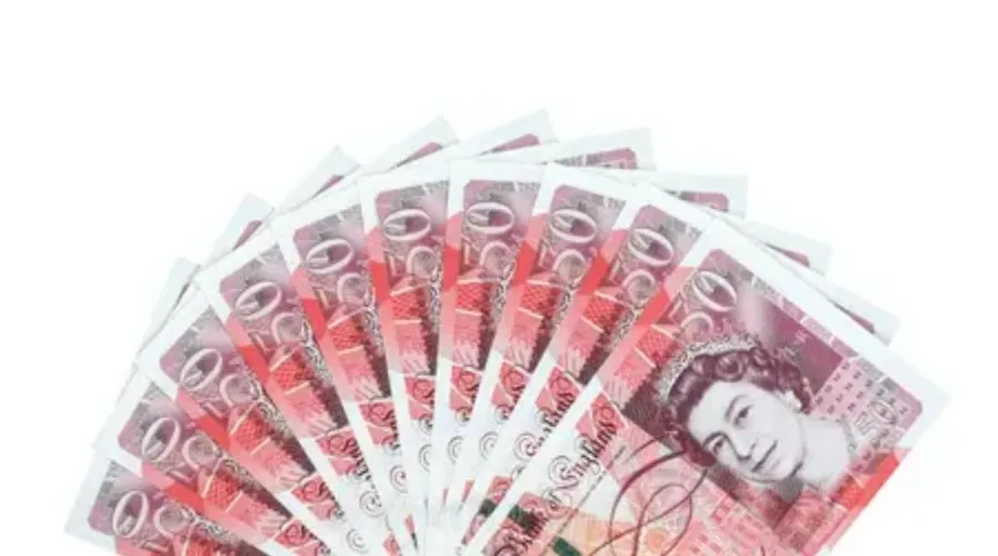 Gift £800