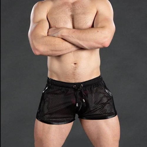 Mesh Athletic Shorts | Black / M