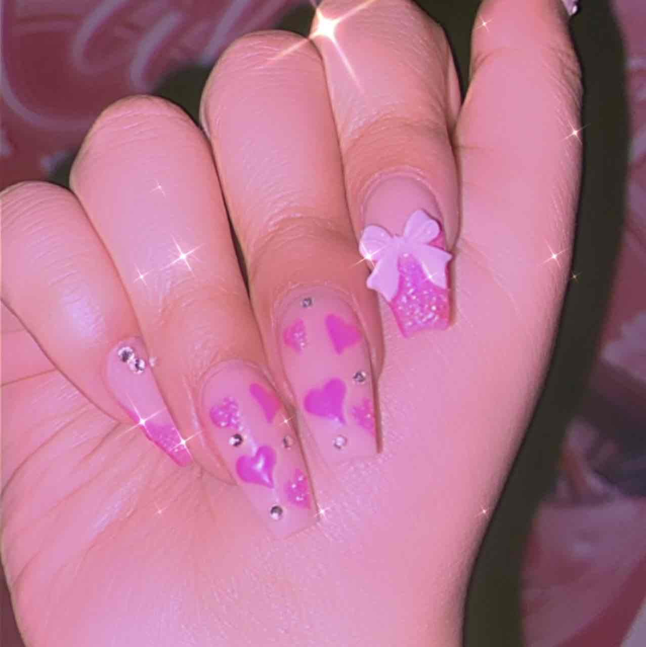 nails