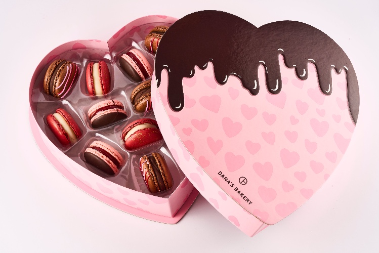 Heart Box of Macarons - 12 Macarons - Seasonal Variety Flavors