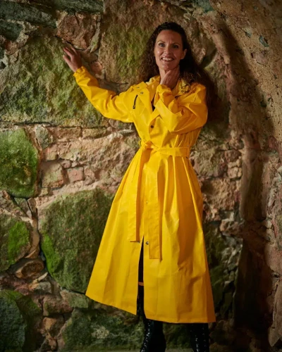 Retro Mantel Limited Edition Size M